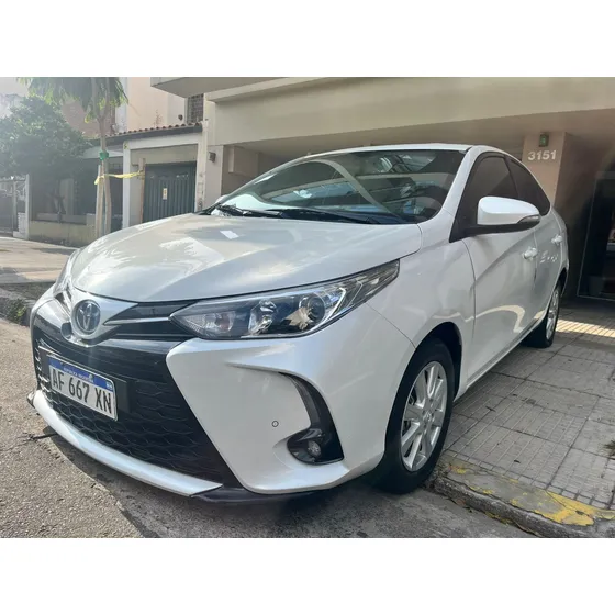 Toyota Yaris 1.5 107cv Xls Cvt Sedan