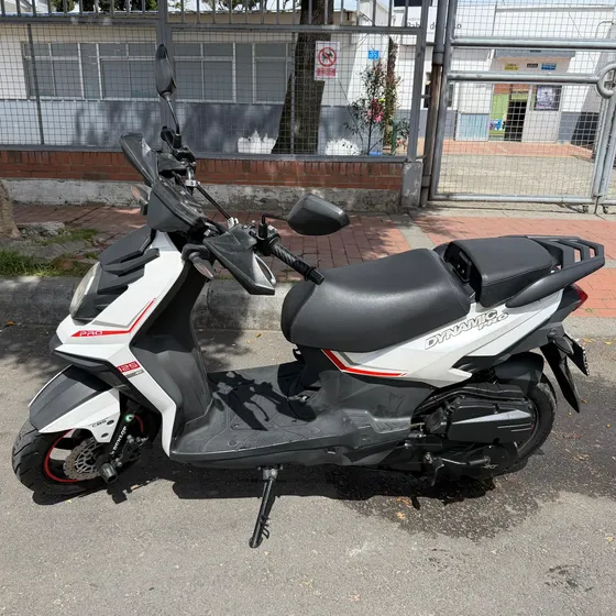Moto Akt Dynamic Pro 125 