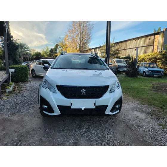 Peugeot 2008 1.6 Feline