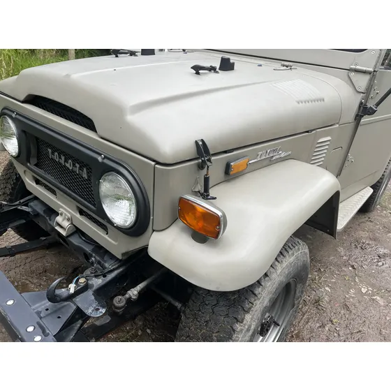 Toyota Land Cruiser 4.2 Fj43