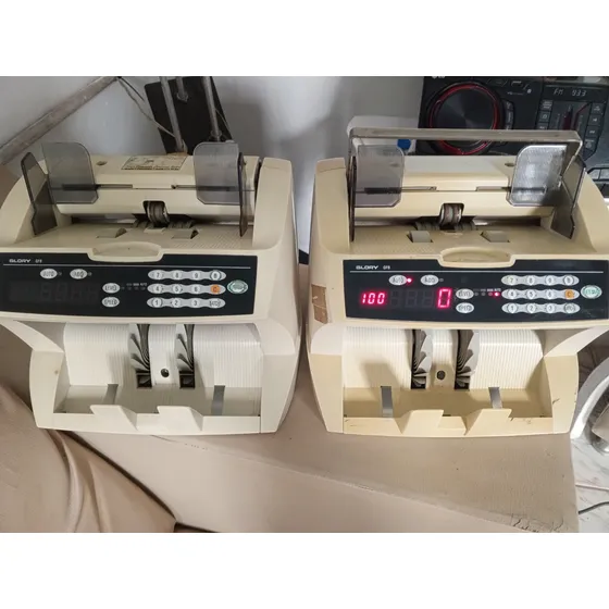 Maquina Contadora De Billetes  Glory Gfb 800 Usada La  Mala