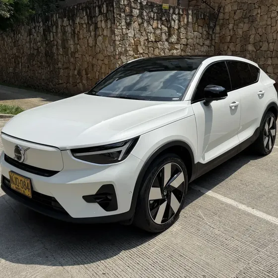 Volvo C40 2024 0.0 Ultimate P8 4x4 408hp
