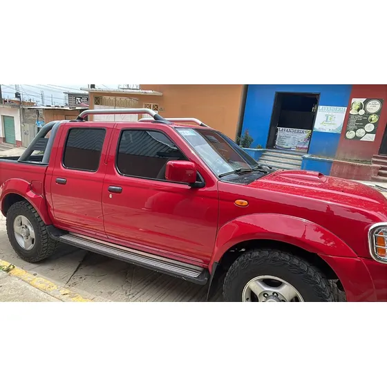 Nissan Frontier 2.4 Le 4x4 Mt