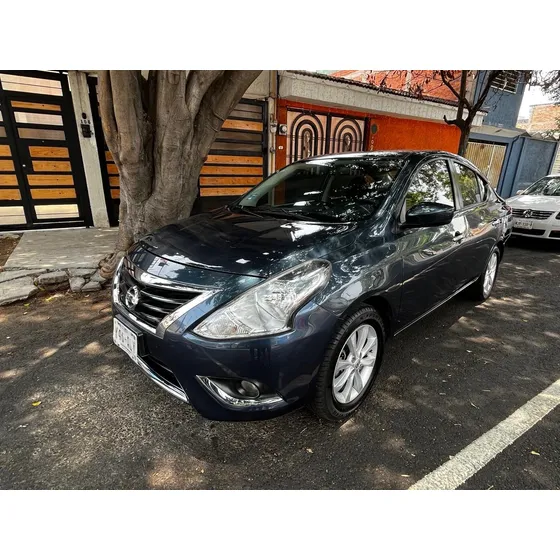 Nissan Versa 1.6 Advance Mt