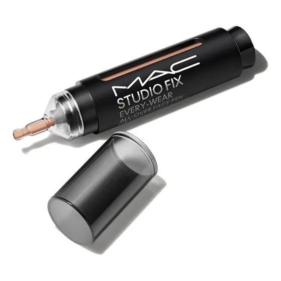 Base de maquillaje 2 en 1 MAC Studio Fix Every Wear Face Pen Tono NC20