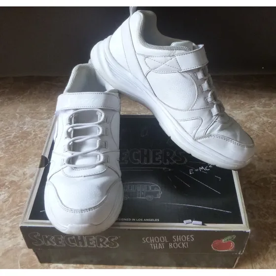 Zapatos Escolares Blancos Deportivos Skechers Usados