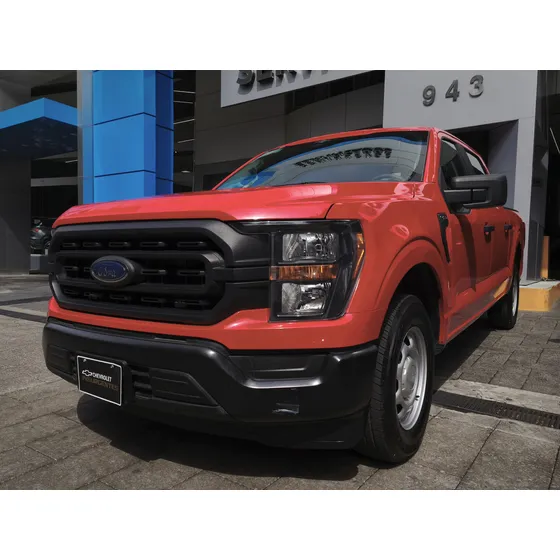 Ford F-150 4p Xl Crew Cab 4x2 V6/3.3 Aut