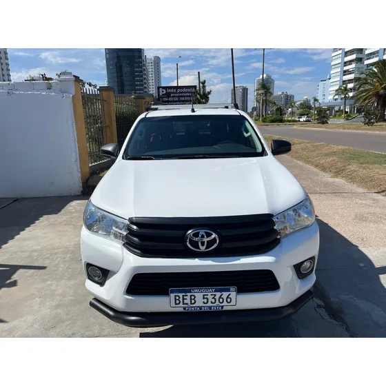 Toyota Hilux 2.7 Cd Srv Vvti 4x2 - A3