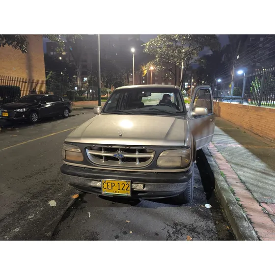 Ford Explorer 4.0 Xlt Limited 160 Hp Ohv