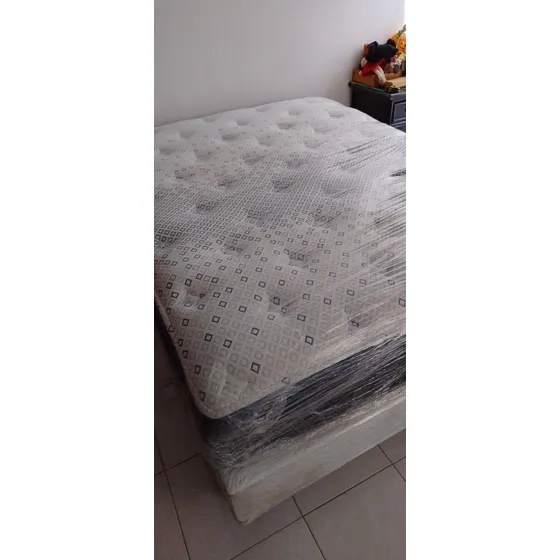 Colchón Queen Size + Box Queen Size Blanco