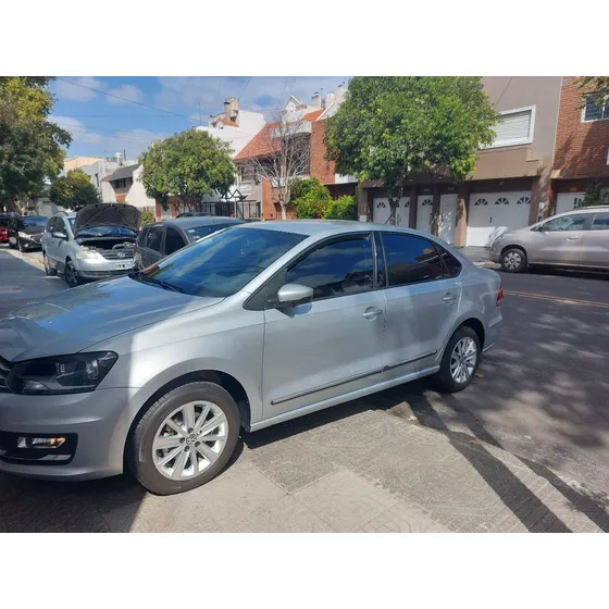 Volkswagen Polo 1.6 Comfortline Tiptronic