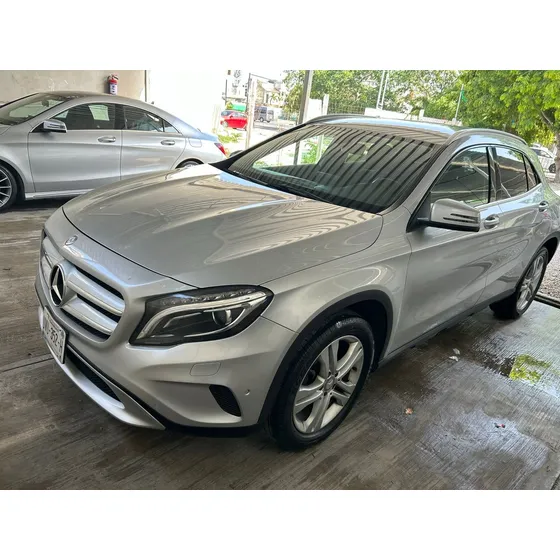 Mercedes-benz Clase Gla 1.6 200 Cgi At