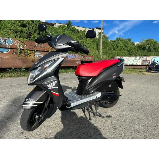 Motocicleta  Honda  Dio Dlx  Gris Mate Modelo 2020