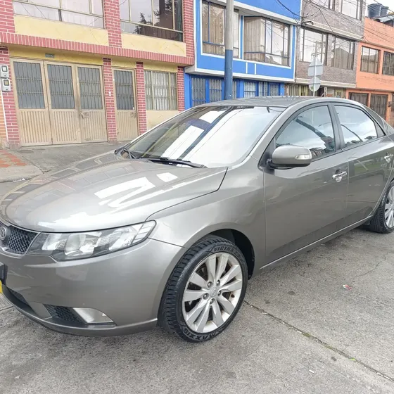 Kia Cerato Forte 2010 1.6