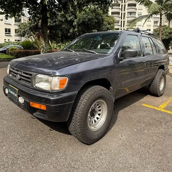 Nissan Pathfinder 1998 3.3 R50 Std