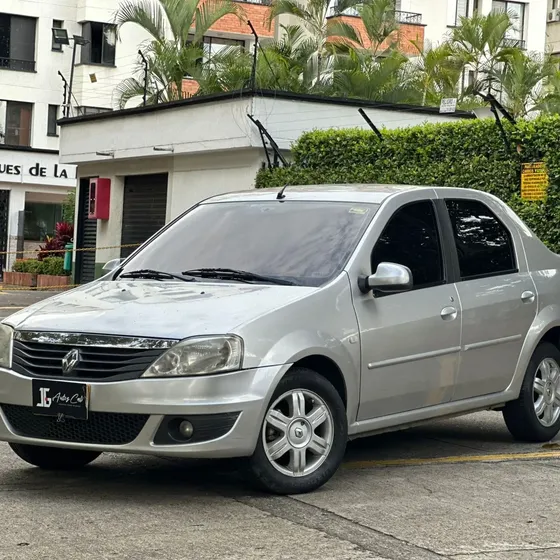 Renault Logan 2013 1.6 Expression