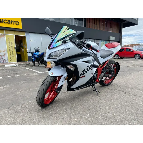 Kawasaki Ninja Ex 300 