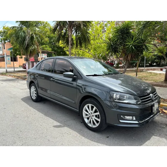 Volkswagen Vento 1.6 Highline At