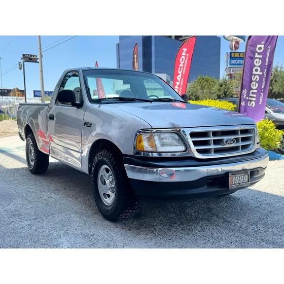 Ford Lobo F-150 Cabina Regular Xl T/m Plata 1999