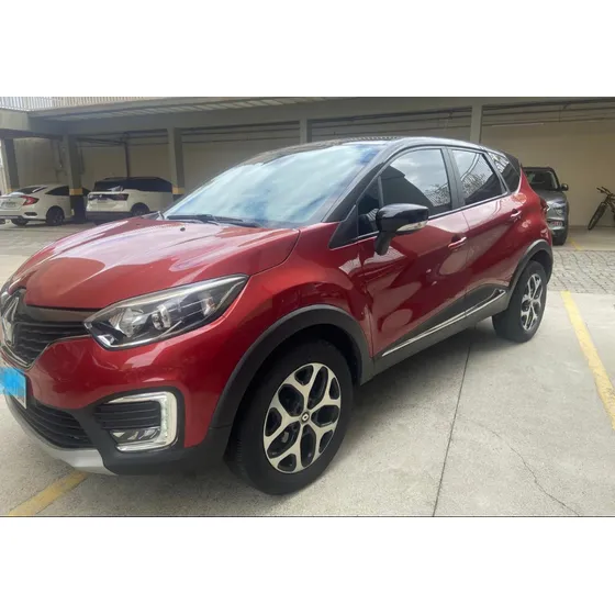 Renault Captur 1.616v Intense Sce X-tronic 5p