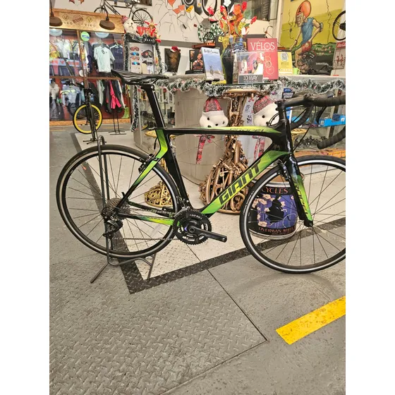 Bicicleta Ruta En Carbono Giant Propel Adv
