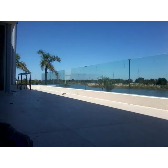 Vidirieria A Domicilio.  Provisión Y Colocación 