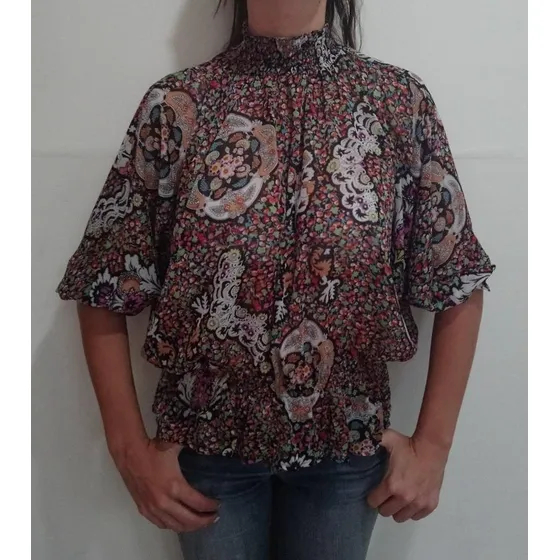 Camisa Semi Transparente De Colores Con Faralao, Usada
