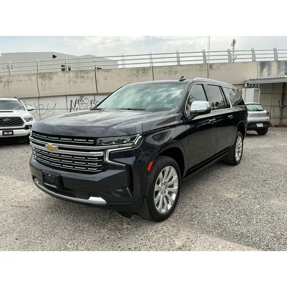Chevrolet Suburban 5.3 Premier 4x4 At