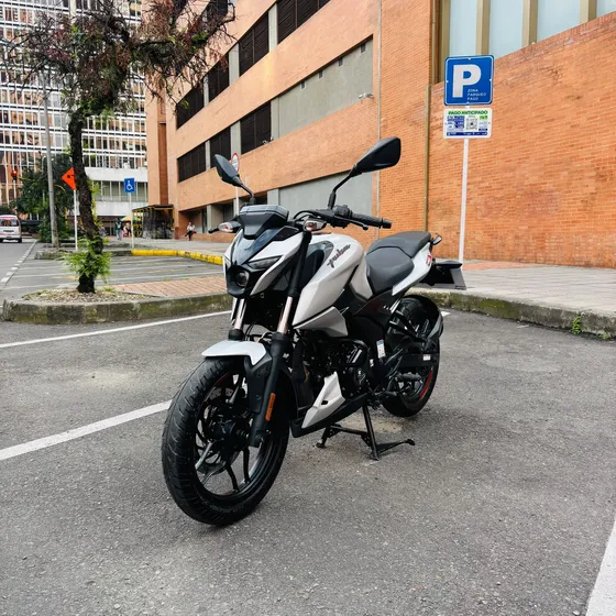 Bajaj Pulsar N160 2024
