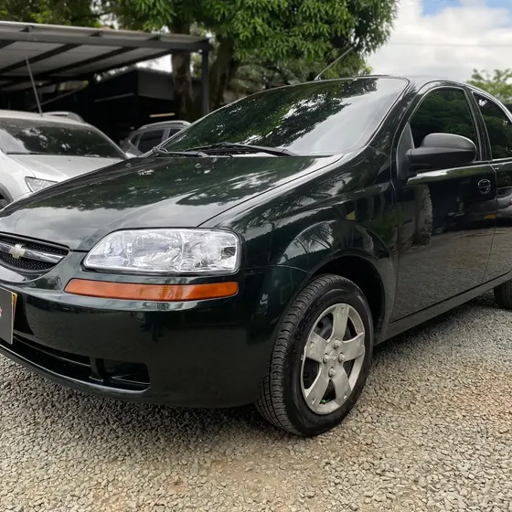 Chevrolet Aveo 2010 1.5 Family