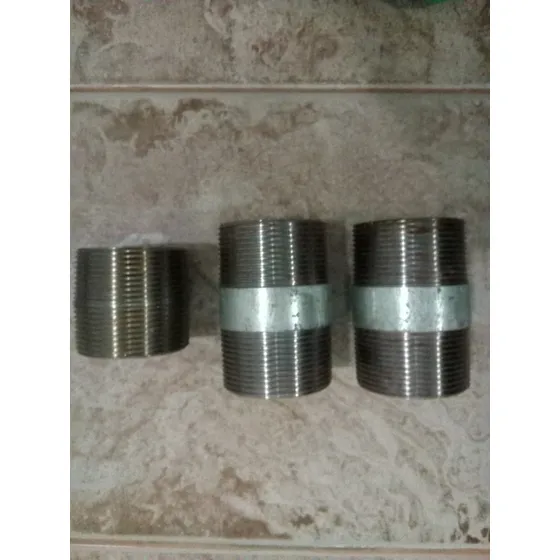 Niple Galvanizado De 2 1/2¨ De 10 Cm De Largo Roscado