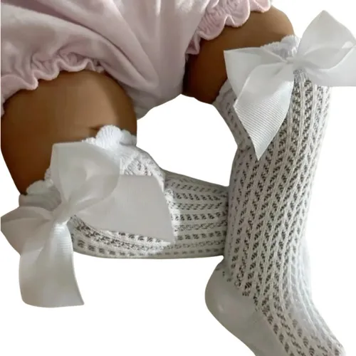 Medias Caladas 3/4 Para Bebe Con Lazo Gross Blanco Calado 6 A 12 Meses