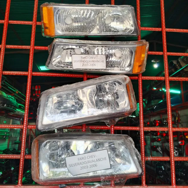 Faros De Chevrolet Silverado-avalanche 5.3 2003-2006