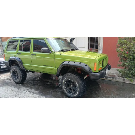 Jeep Cherokee Cherokee Sport 4x4 At
