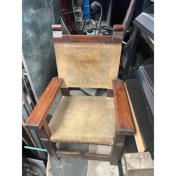 Butaco Banco Silla Rústica Madera Cuero Remaches Antigua
