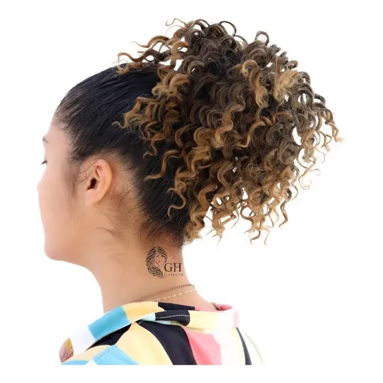 Cabelo Organico Coque Cacheado Curto Afro Puff Com Regulador Cor Castanho Com Californiana Mel cor T1B/27