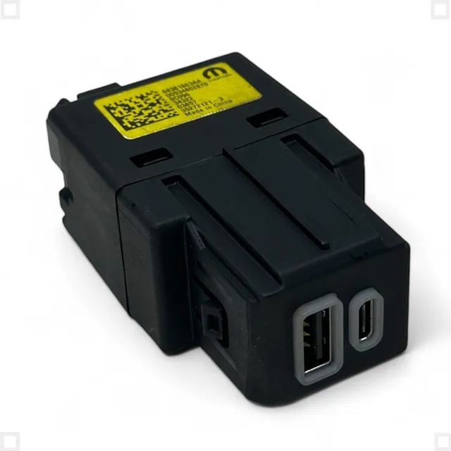 Entrada Tomada Usb Fiat Toro Ranch 2022 2023 Original
