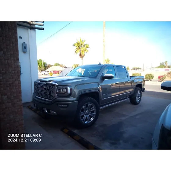 Gmc Sierra Denali 6.2 Denali 8 Vel Awd At