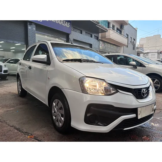 Toyota Etios 1.5 X 6mt