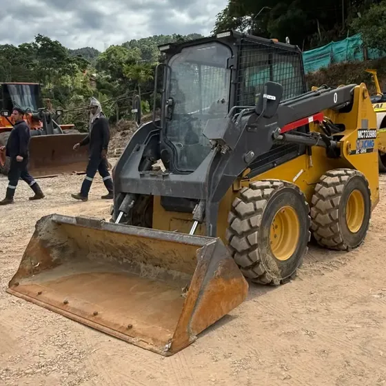 Minicargador Xcmg Linea Xc7-sr10 En Perfecto Estado