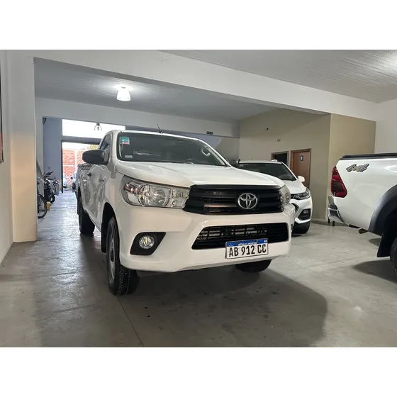 Toyota Hilux Pick-up 2.4 Cs Dx 150cv 4x2