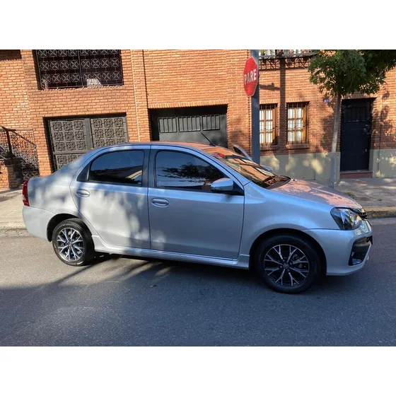 Toyota Etios 1.5 Sedan Xls