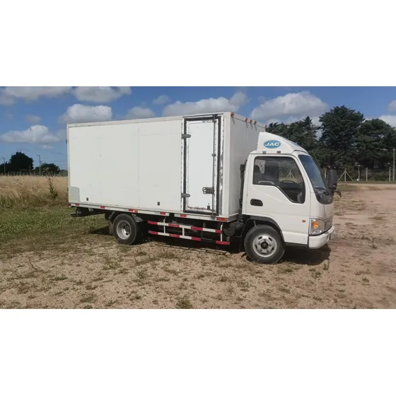 Jac Hfc 1040k Equipado Con Furgon Cargas Generales