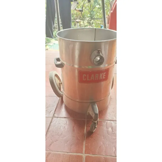 Aspiradora Industrial Clarke 612 Usada