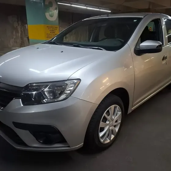 Renault Logan 2021 1.6 Authentique / Life