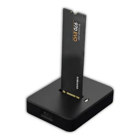 Lector De Discos Ssd M.2 Dock Station Usb 3.0 + Usb-c Dckm2 Negro