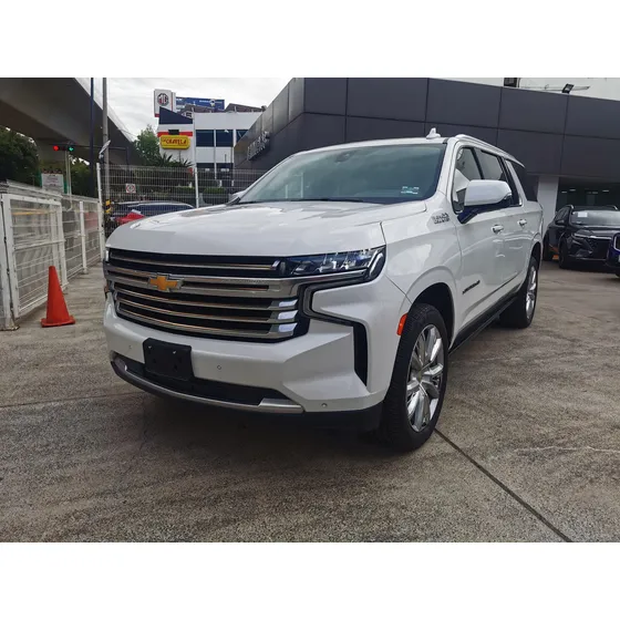 Chevrolet Suburban 6.2 High Country 4x4 At