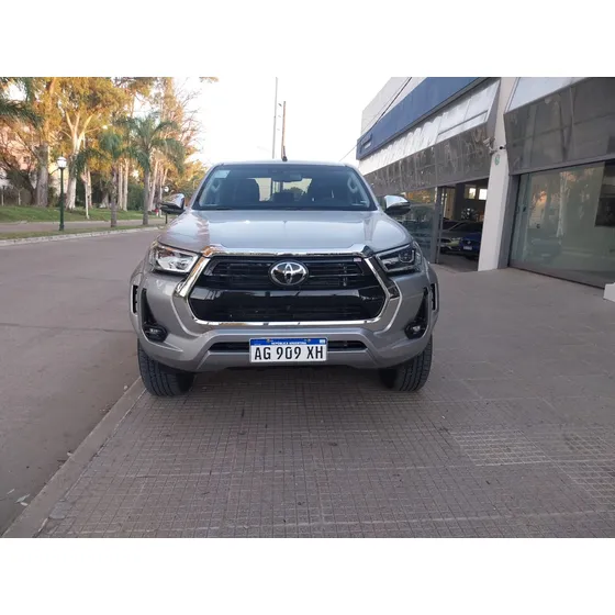 Toyota Hilux Pick-up 2.8 Cd Srx 204cv 4x4 At