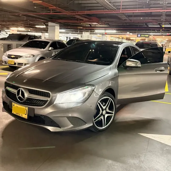 Mercedes-Benz Clase Cla 2016 1.6 180d Amg Line At
