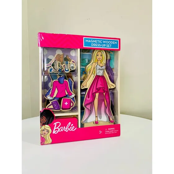 Set De Disfraces Barbie Magnético De Madera